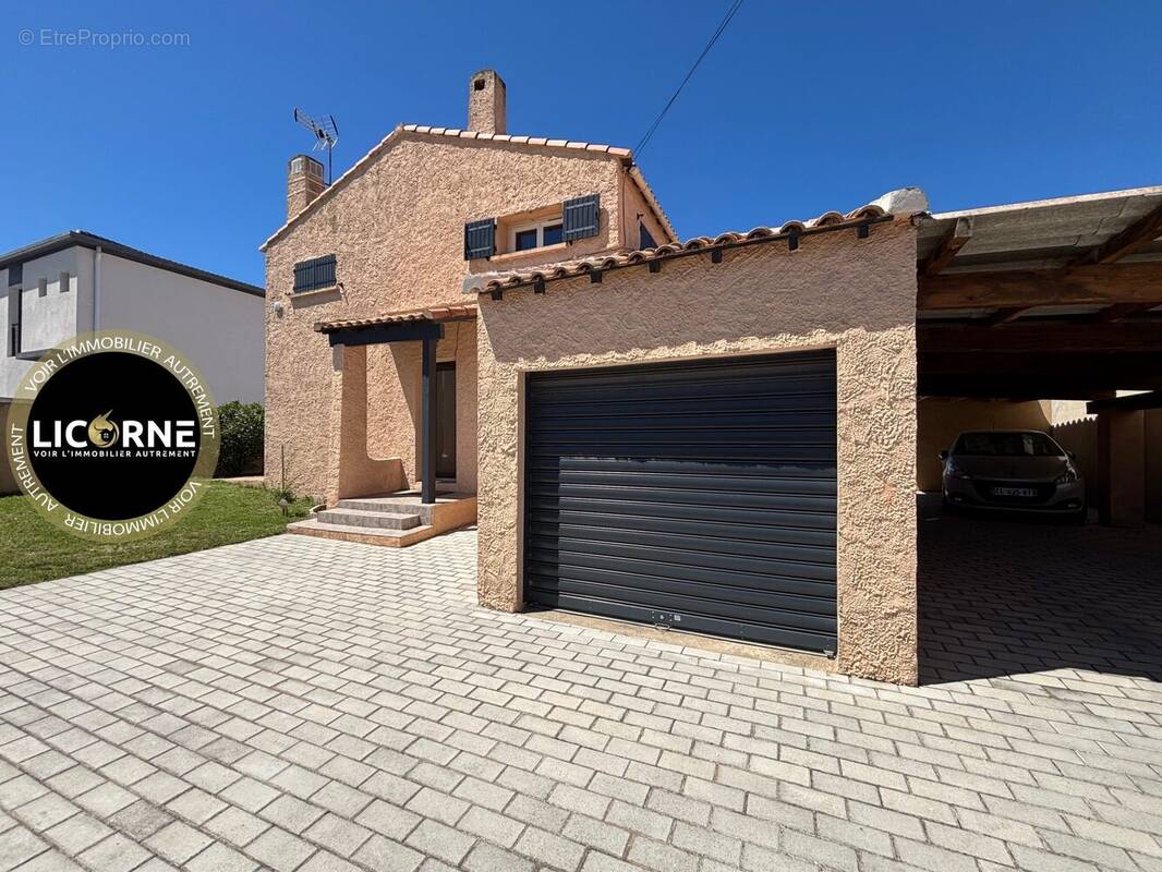 Maison à CHATEAUNEUF-LES-MARTIGUES