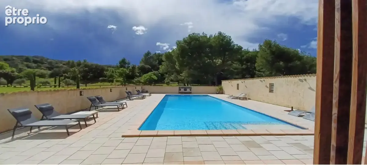 Domaine avec parc et piscine - photo 18