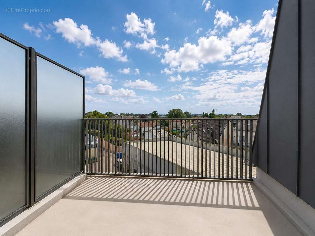 Appartement à CHENNEVIERES-SUR-MARNE