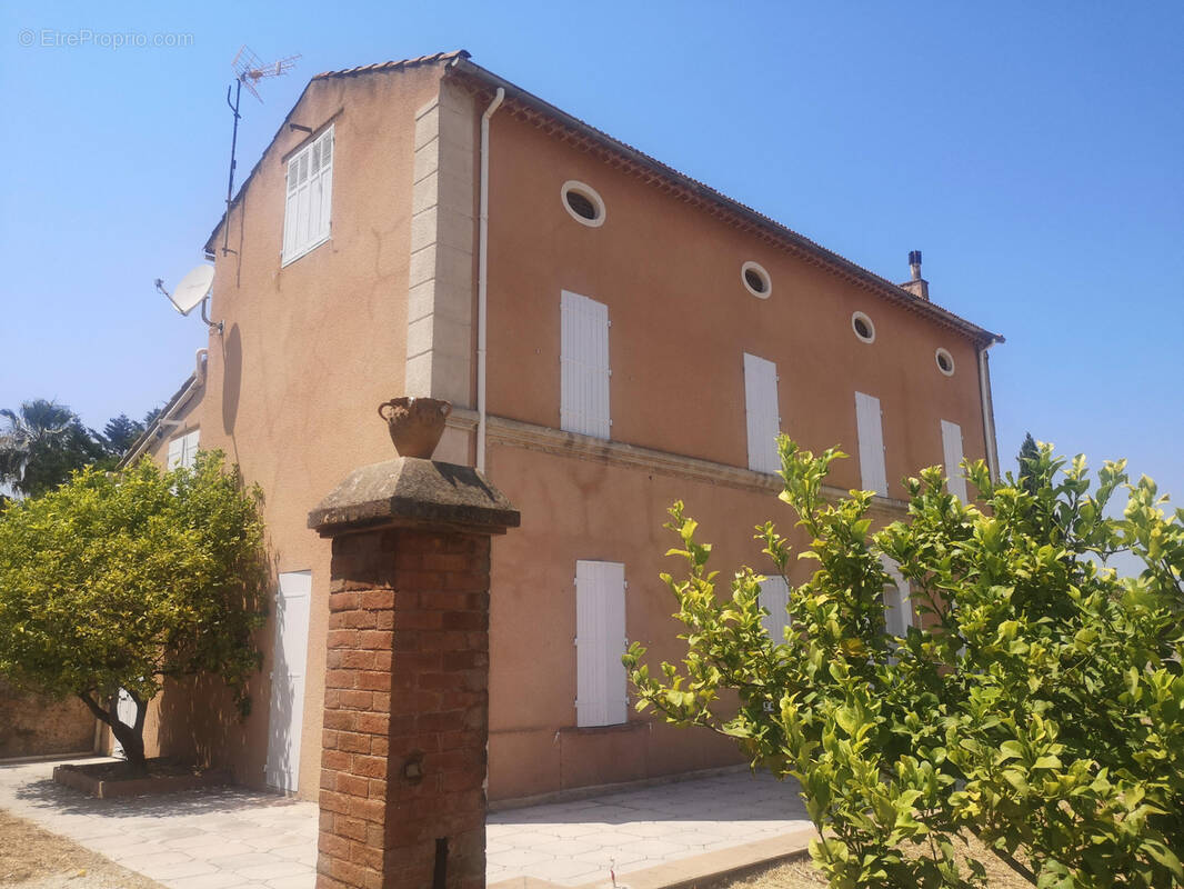 Maison à LA FARLEDE