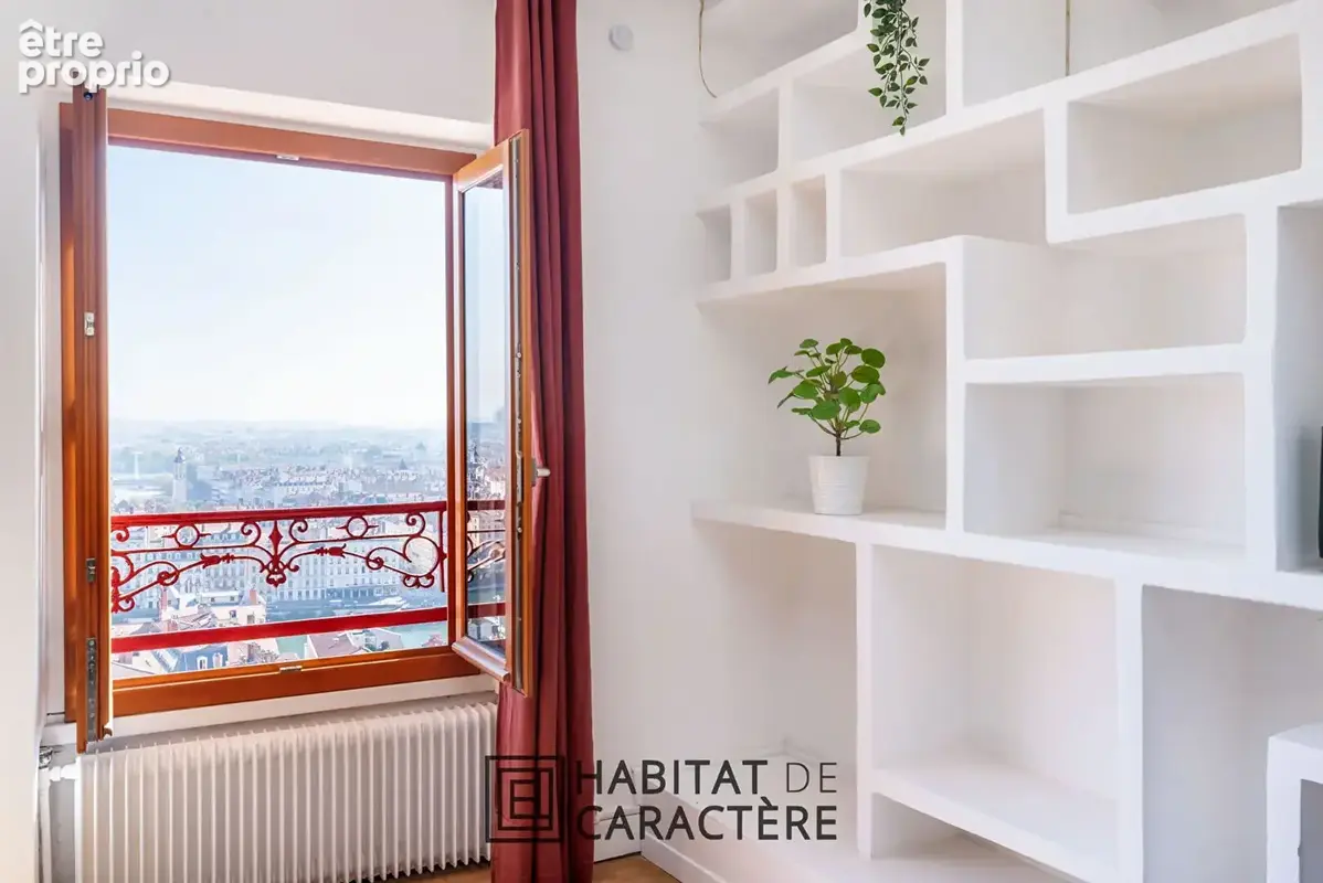 T2 Vieux Lyon avec vue sur tout Lyon - photo 9
