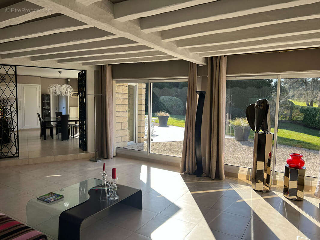 Maison à CRESPIERES