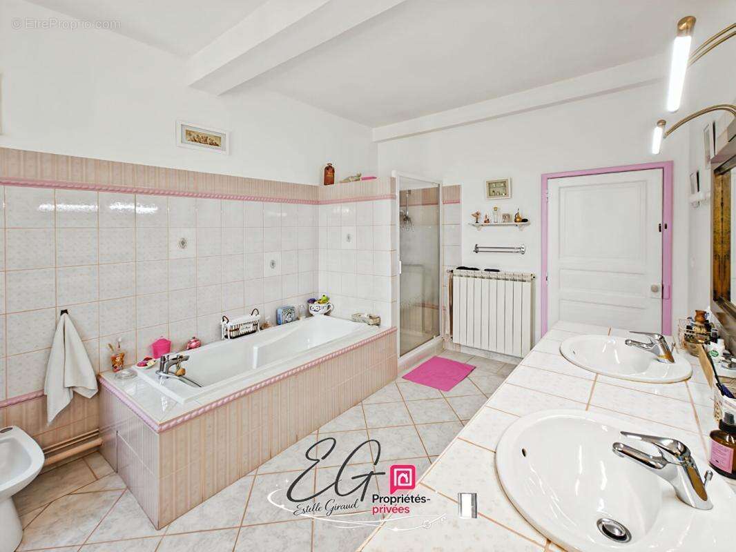 Maison à CAUNES-MINERVOIS