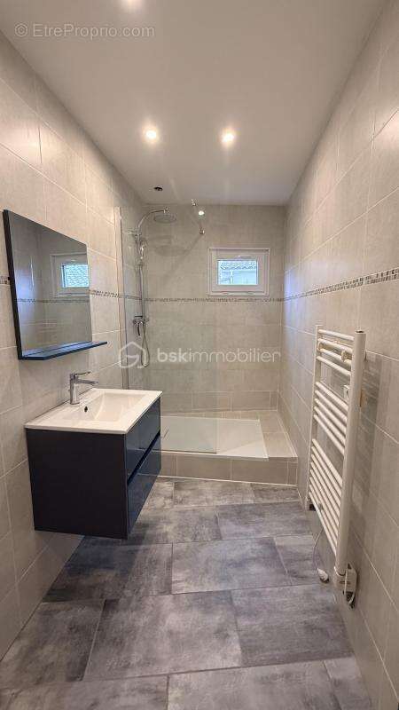 Appartement à THEZAN-LES-BEZIERS
