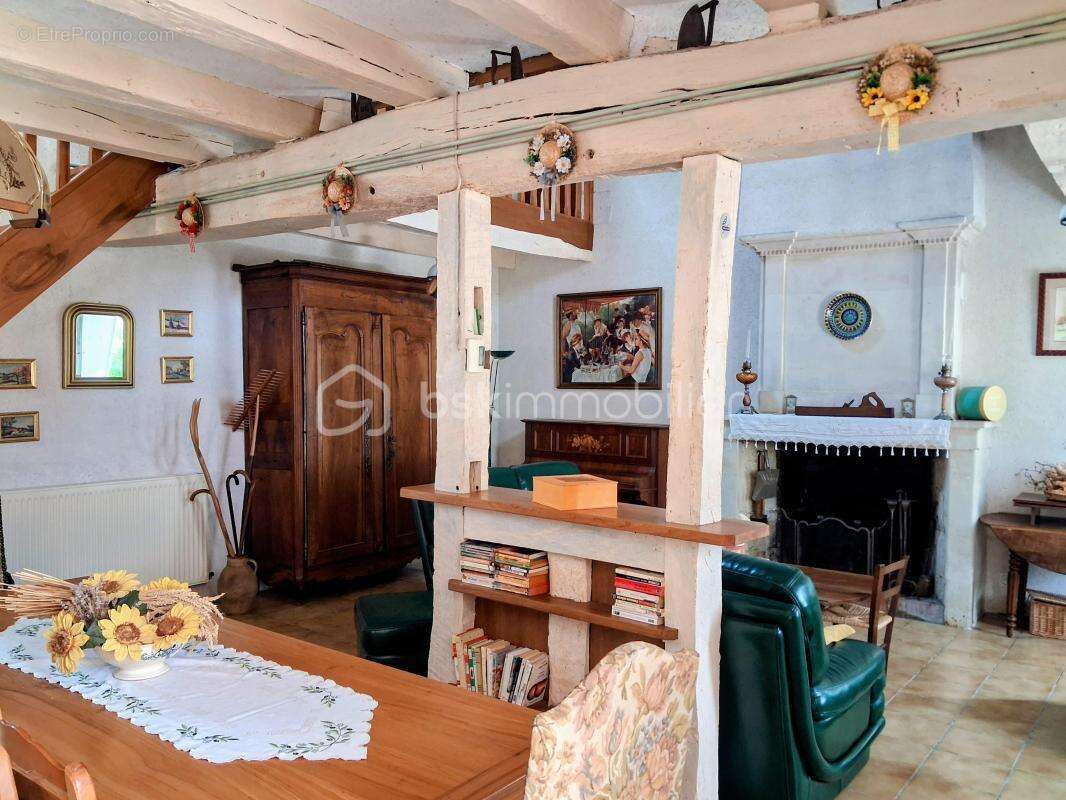 Exceptionnelle bastide du XVe siècle au cœur de la campagne tourangelle – Ancien logis seigneurial de l'Ardoise - photo 14