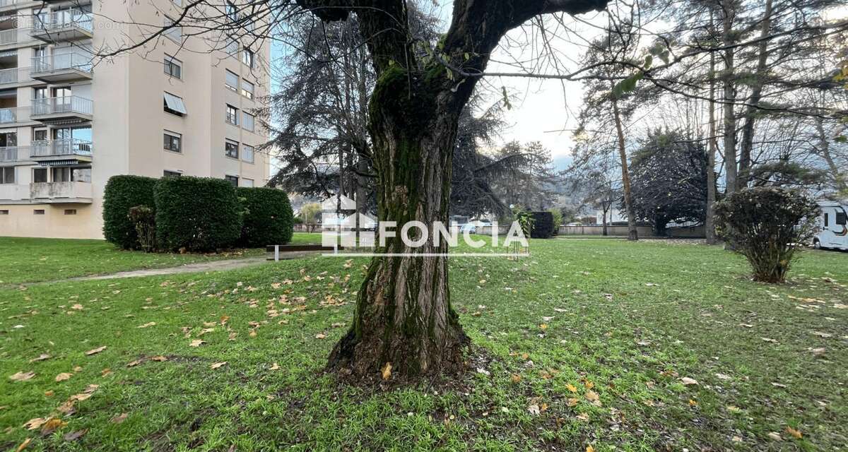 Appartement à BOURGOIN-JALLIEU