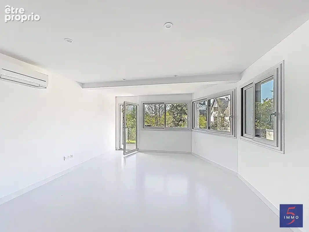 Maison d’architecte 2025 – 5 chambres – Volumes et prestations de qualité - photo 4