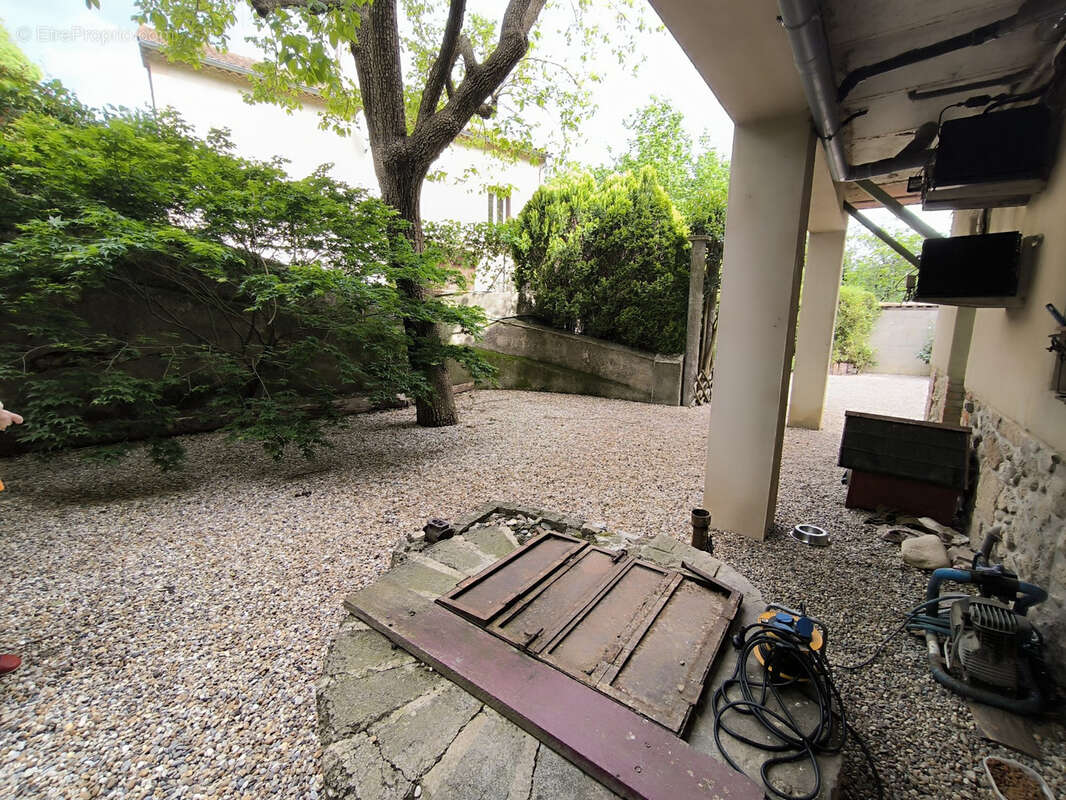 Commerce à SAINT-JEAN-DU-GARD