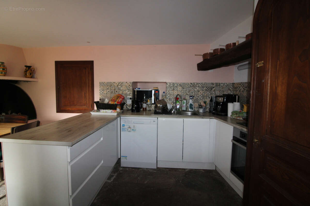 Maison à COLOMBIERES-SUR-ORB