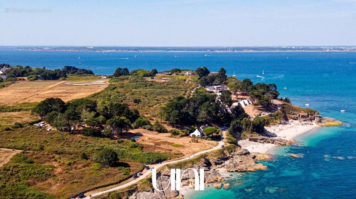 Maison 9 pièces de 224 m2 en cœur de Bourg - Groix - photo 3