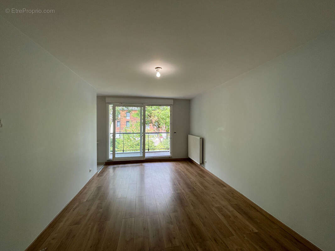 Appartement - LE BAN ST MARTIN - F2 - 47,6 m² - photo 4