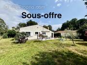 Maison à SAINT-LAURENT-DE-LA-PREE