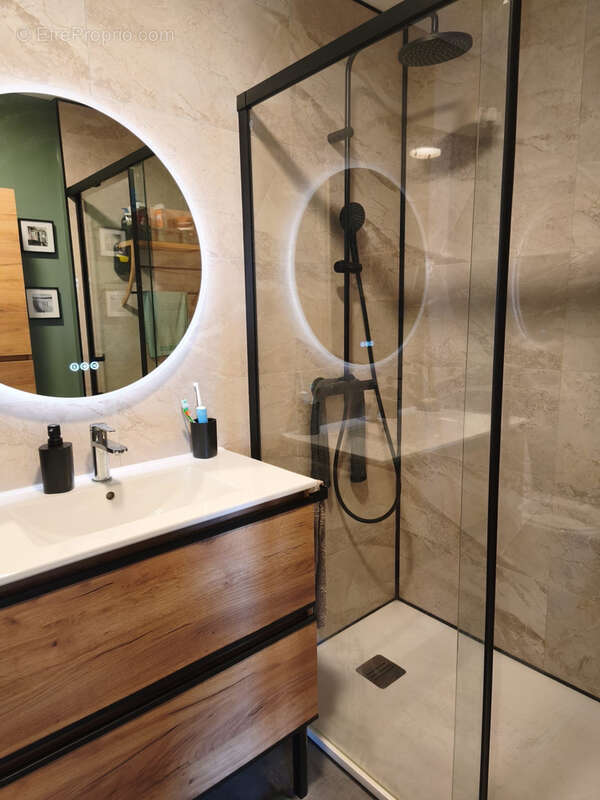 Maison à SAINT-LAURENT-DE-LA-SALANQUE