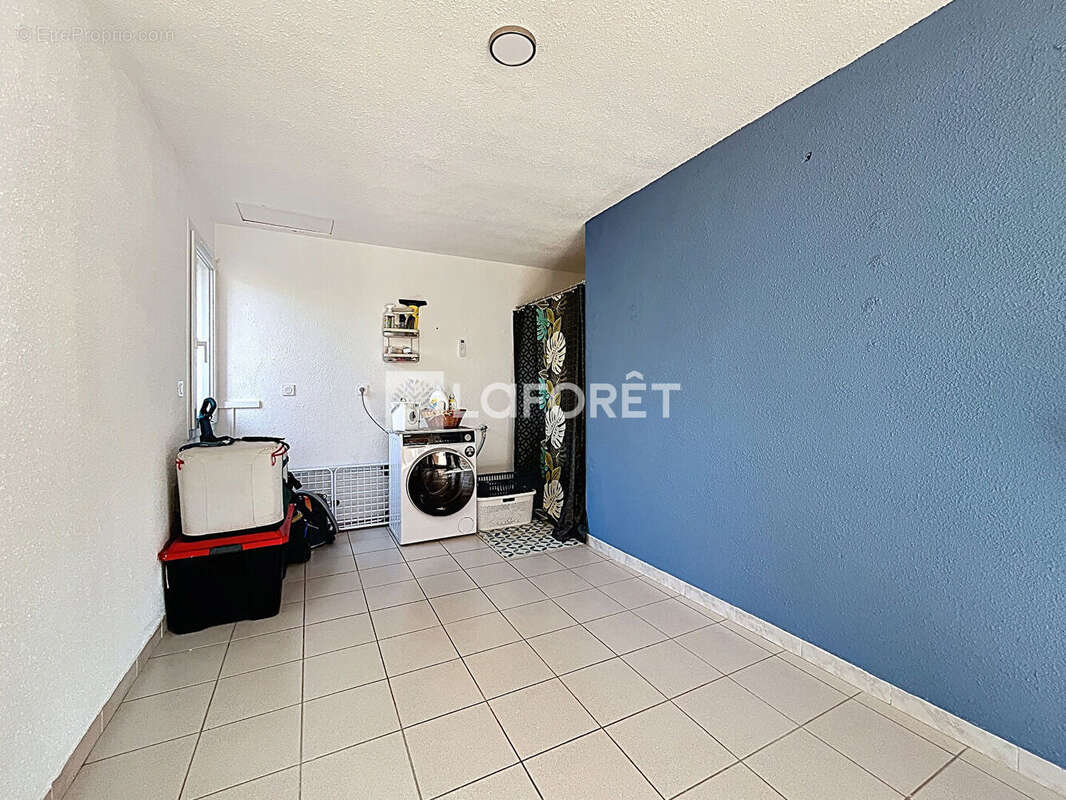 Maison à LAROQUE-DES-ALBERES