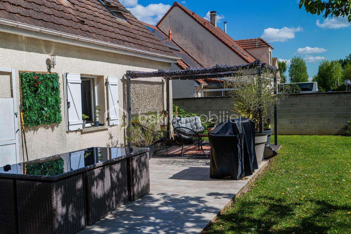 Maison 5 chambres - 115,84 m² - NANGIS - photo 18