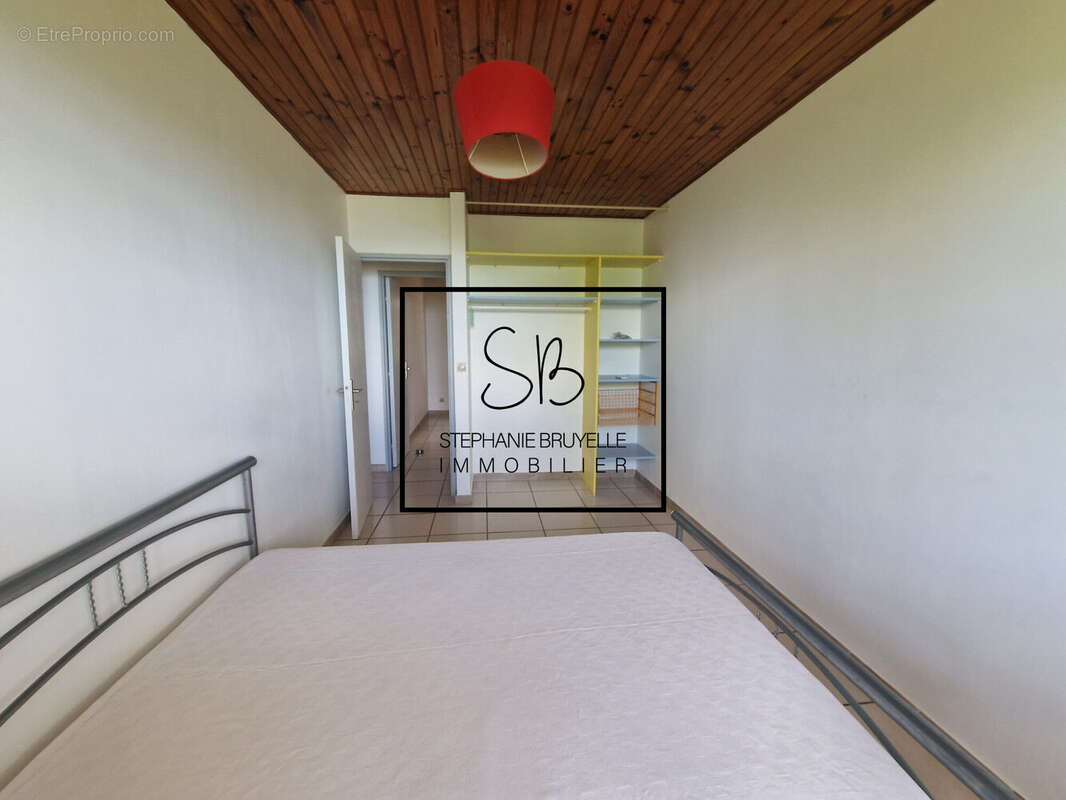 Maison 90 m² à Saint-Pierre  - photo 8