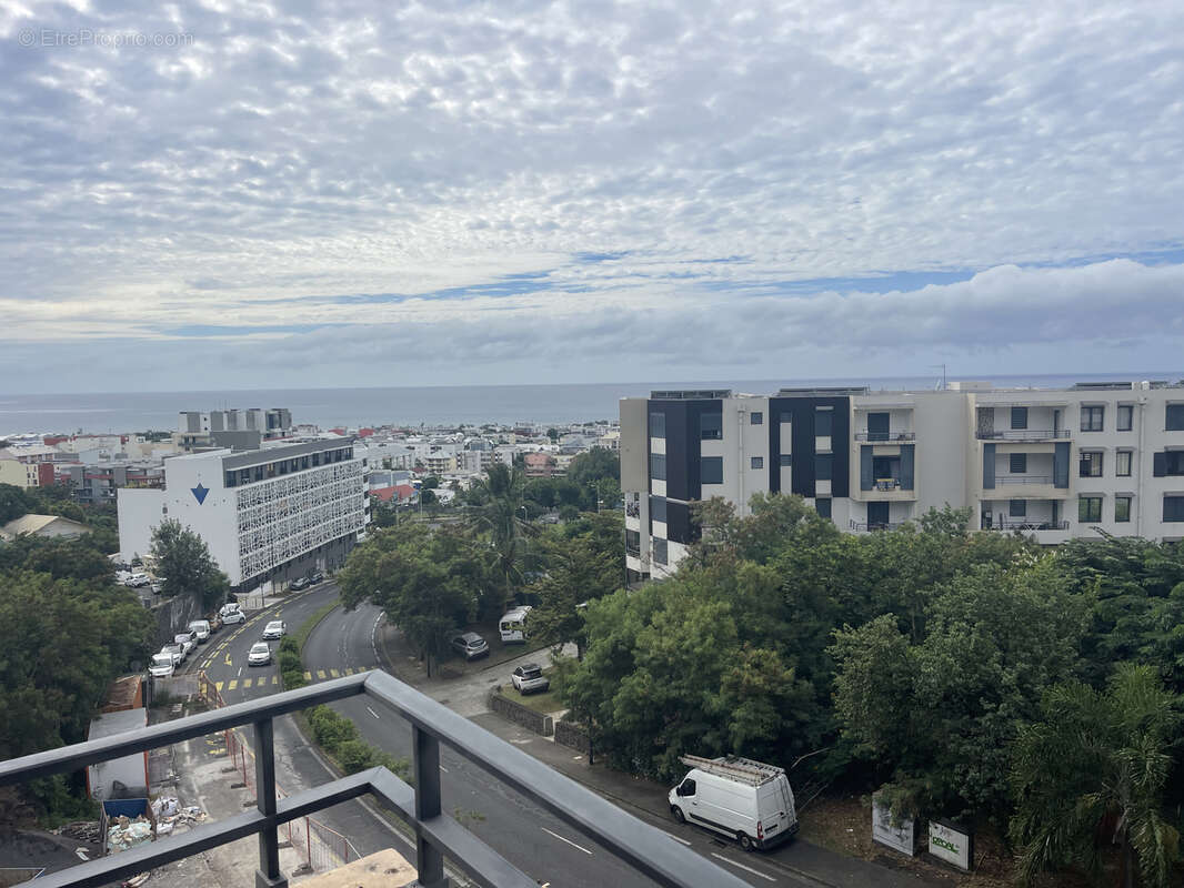 Appartement à SAINT-DENIS