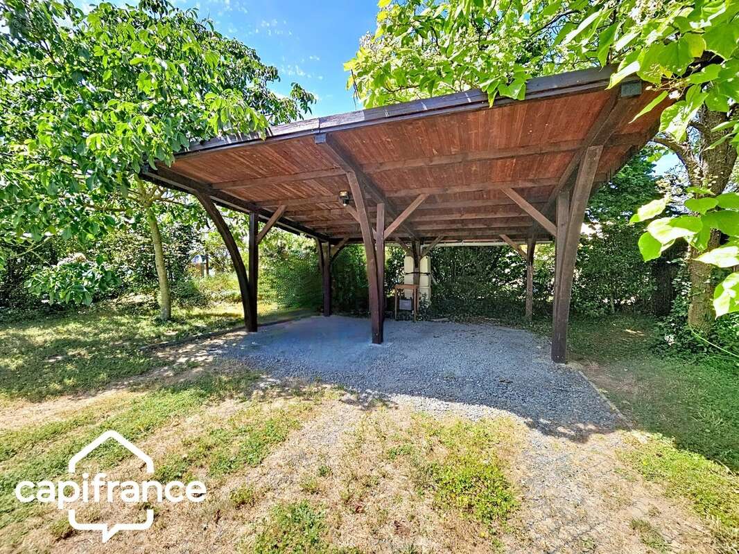 Maison en pierre de caractère 195 m² – 3 chambres – mezzanine – terrain 1 606 m² – Saint-Martin-de-Sanzay proche Saumur, Montreu - photo 19