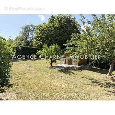 Maison 101 m² à Chambeugle  - photo 2