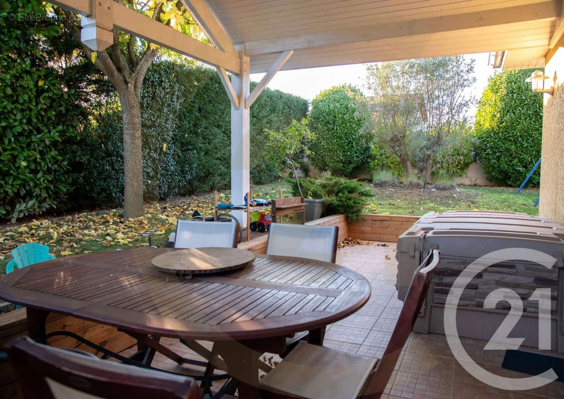 Maison à BOURGOIN-JALLIEU