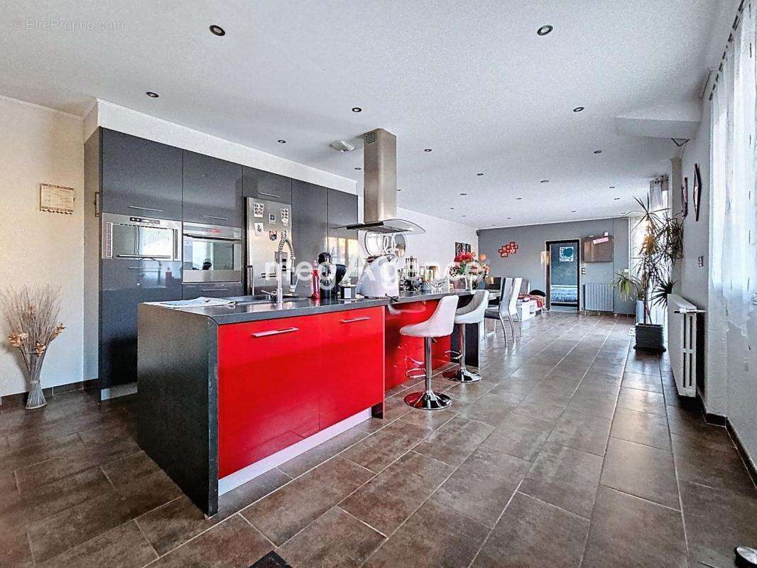 Maison à PORCHEVILLE