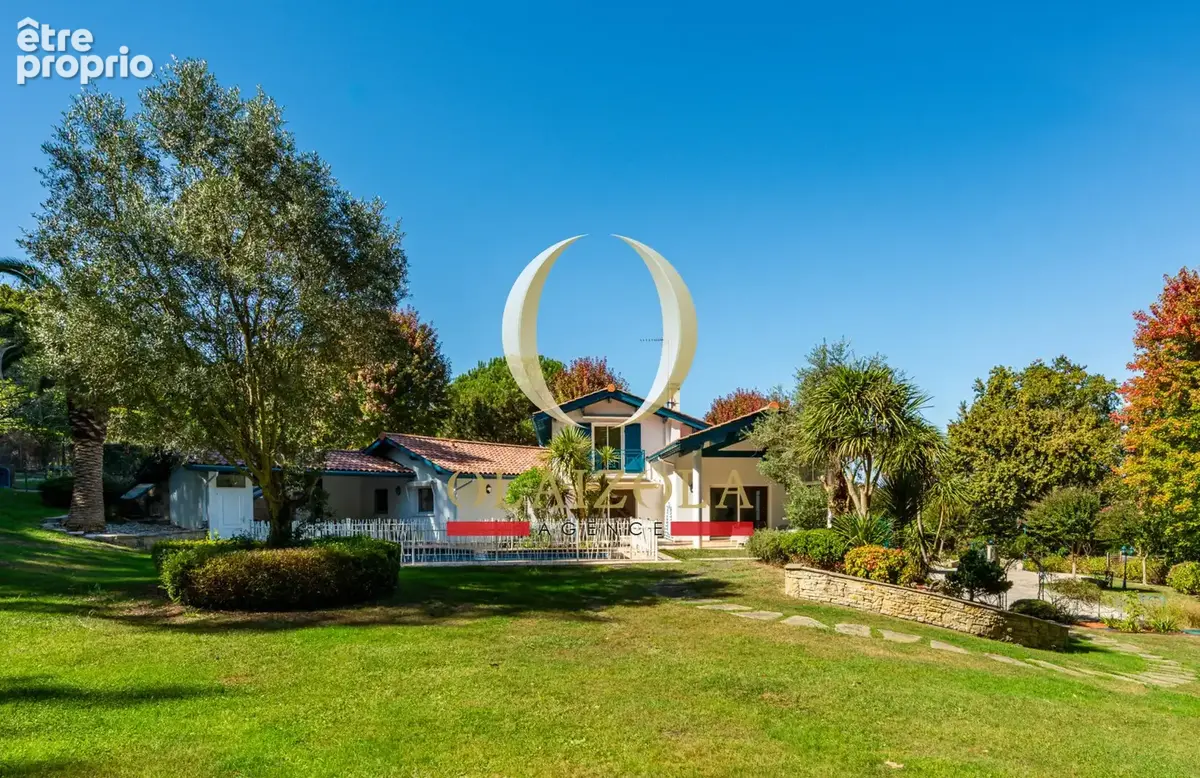 Photo Maison à Arcangues au prix de 1 550 000€
