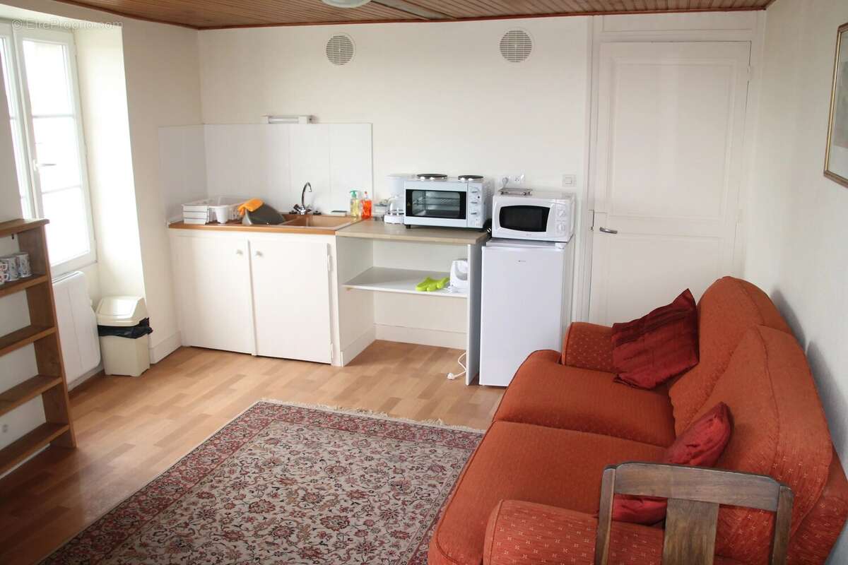 Excellente opportunité d'investissement : immeuble comprenant 3 petits appartements destinés à la location - photo 18