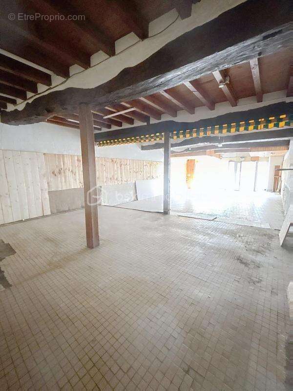 Appartement à VIC-FEZENSAC