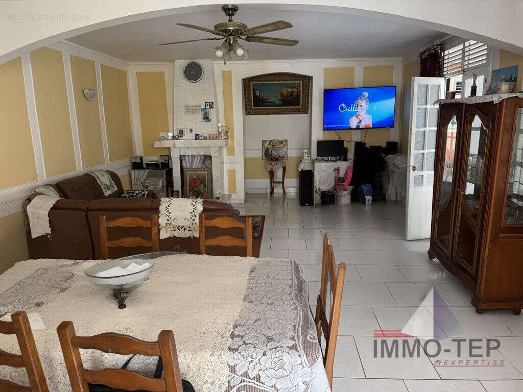 Appartement à BAIE-MAHAULT