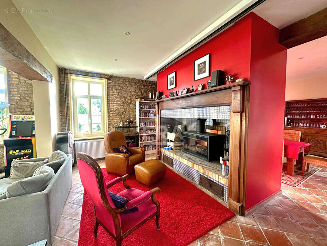 Maison à SAINT-MARTIN-BOULOGNE