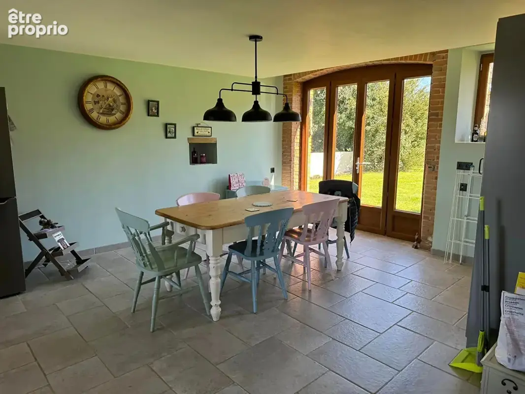 CREUSE - Conversion de grange exceptionnelle, rénovée avec des prestations haut de gamme, avec piscine et deux granges. - photo 6
