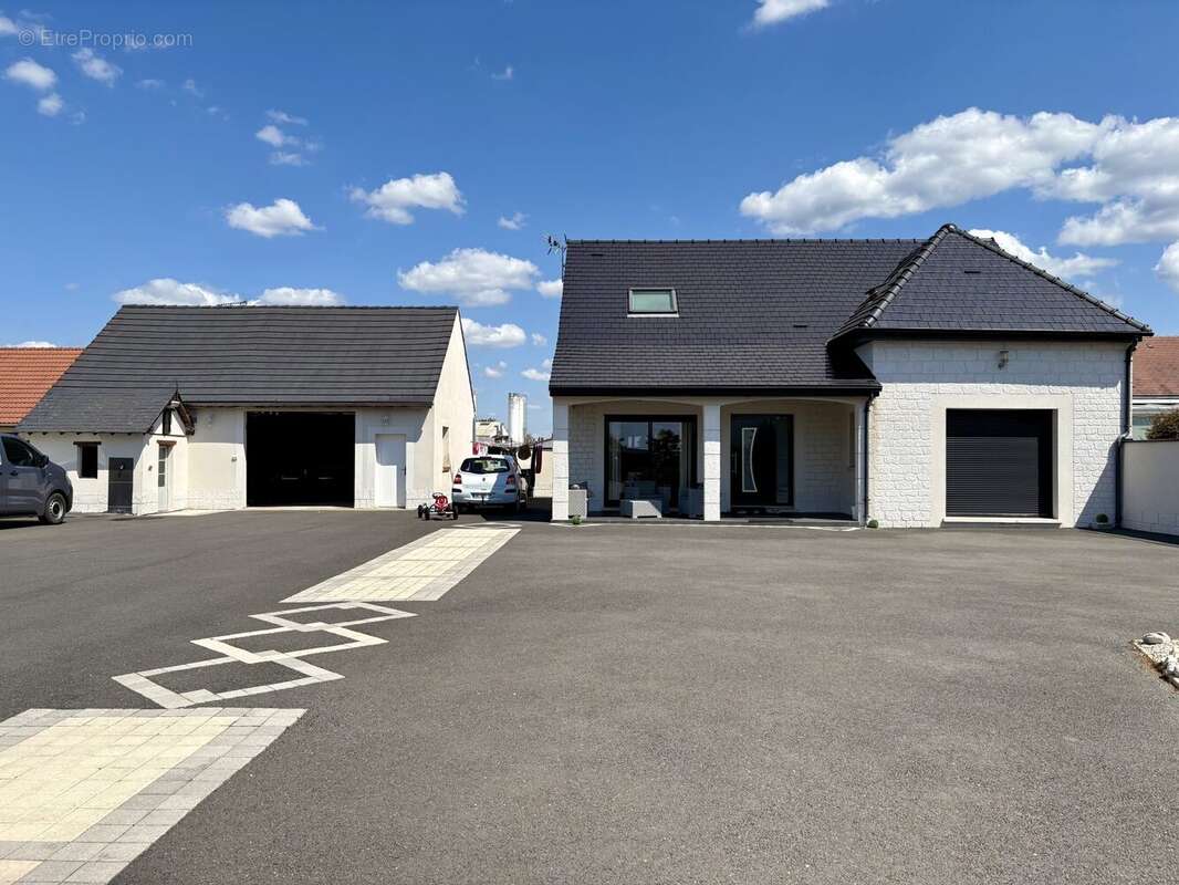 Maison 144 m² à Saint-Martin-D'abbat  - photo 4