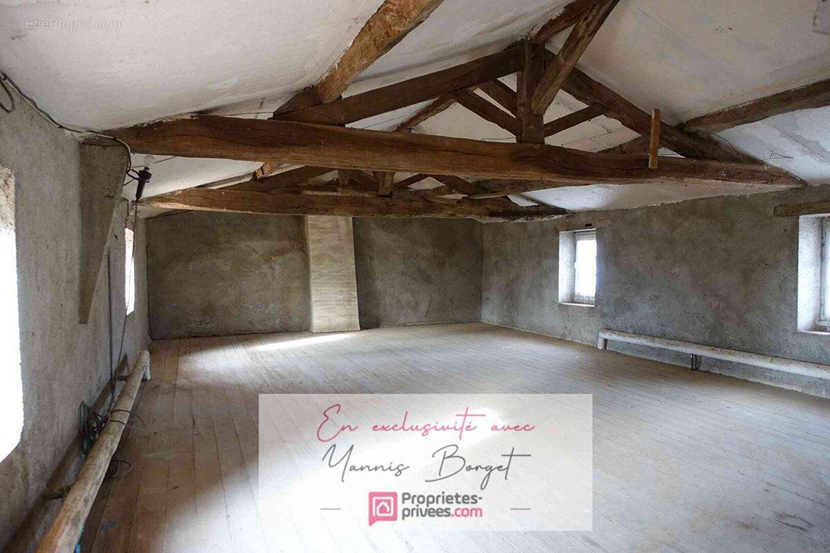 Maison de village avec dépendances - Terrain de 1 300 m² - photo 18