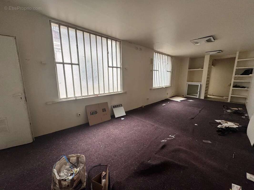 Commerce à PARIS-17E