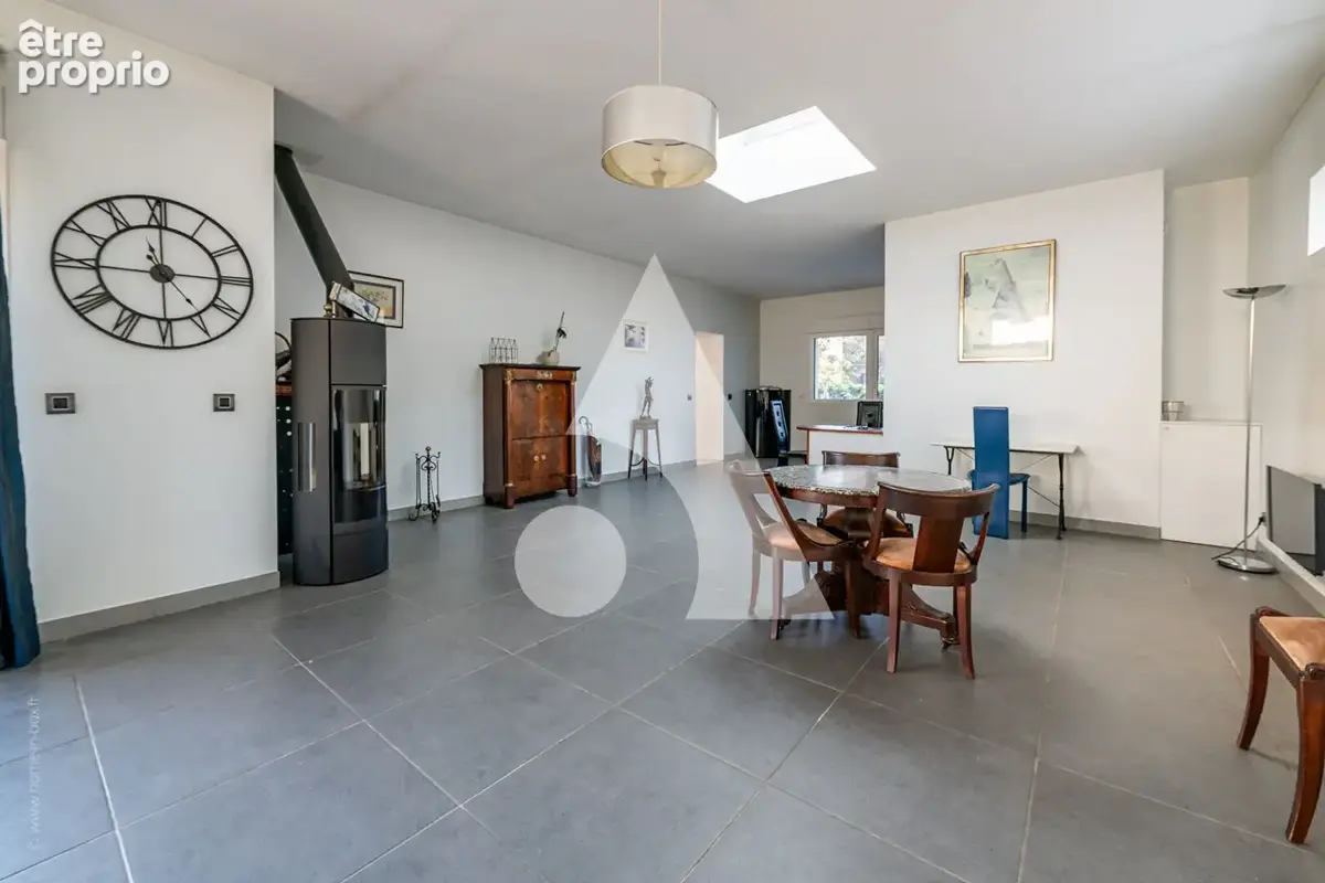 Maison familiale 7 pièces - Champigny-sur-Marne secteur Tremblay - photo 6
