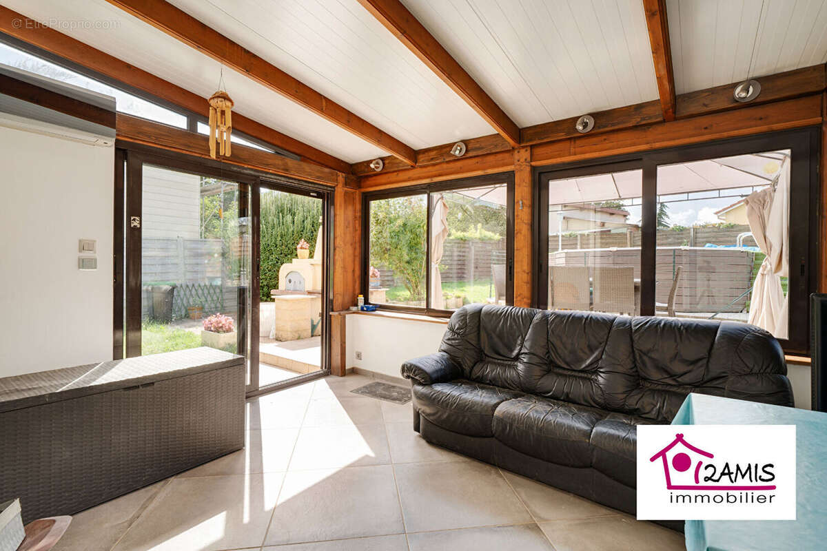 Maison à BOUXIERES-AUX-CHENES