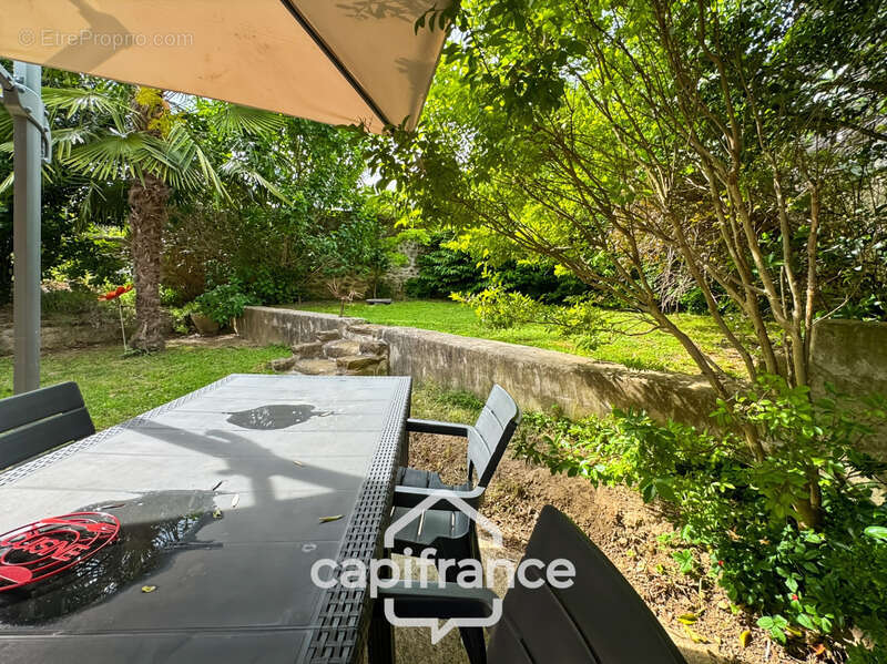 Maison à CHATEAUNEUF-DE-GALAURE