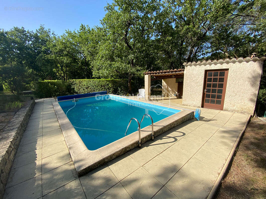 Maison à PERNES-LES-FONTAINES