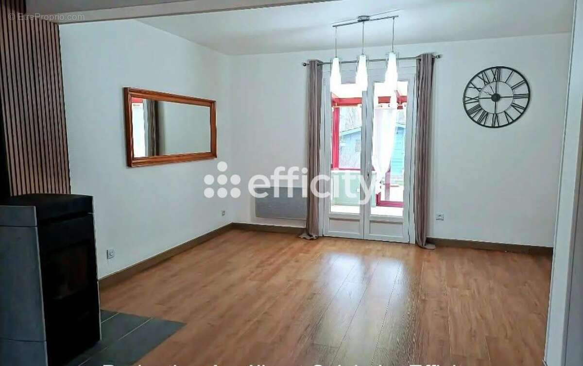 Maison à RANG-DU-FLIERS