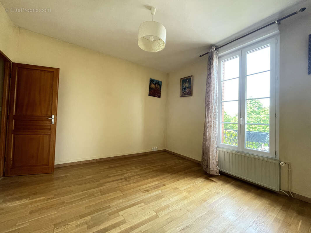 Maison à VILLEMOMBLE