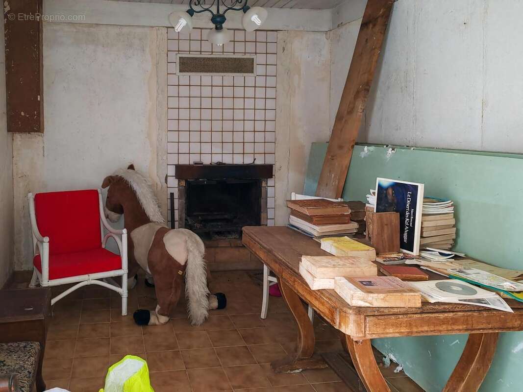 Maison à LE CLOITRE-SAINT-THEGONNEC