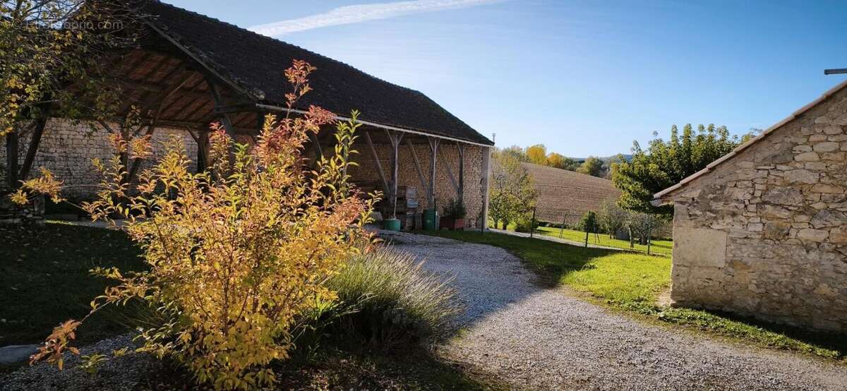 Maison à SAINT-LAURENT-LOLMIE