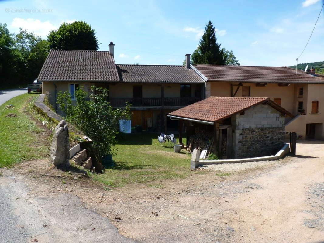 Maison à SAINT-PIERRE-LE-VIEUX