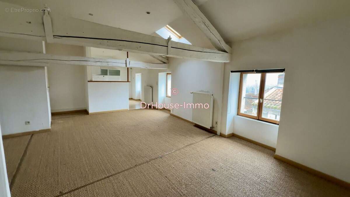 Appartement 74 m² à Cahors  - photo 6