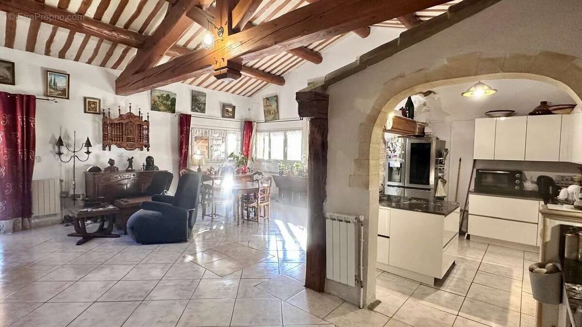 Maison à VEDENE
