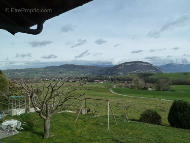 Villa de plus de 210m² avec superbe vue sur l'ensemble des monta - photo 4
