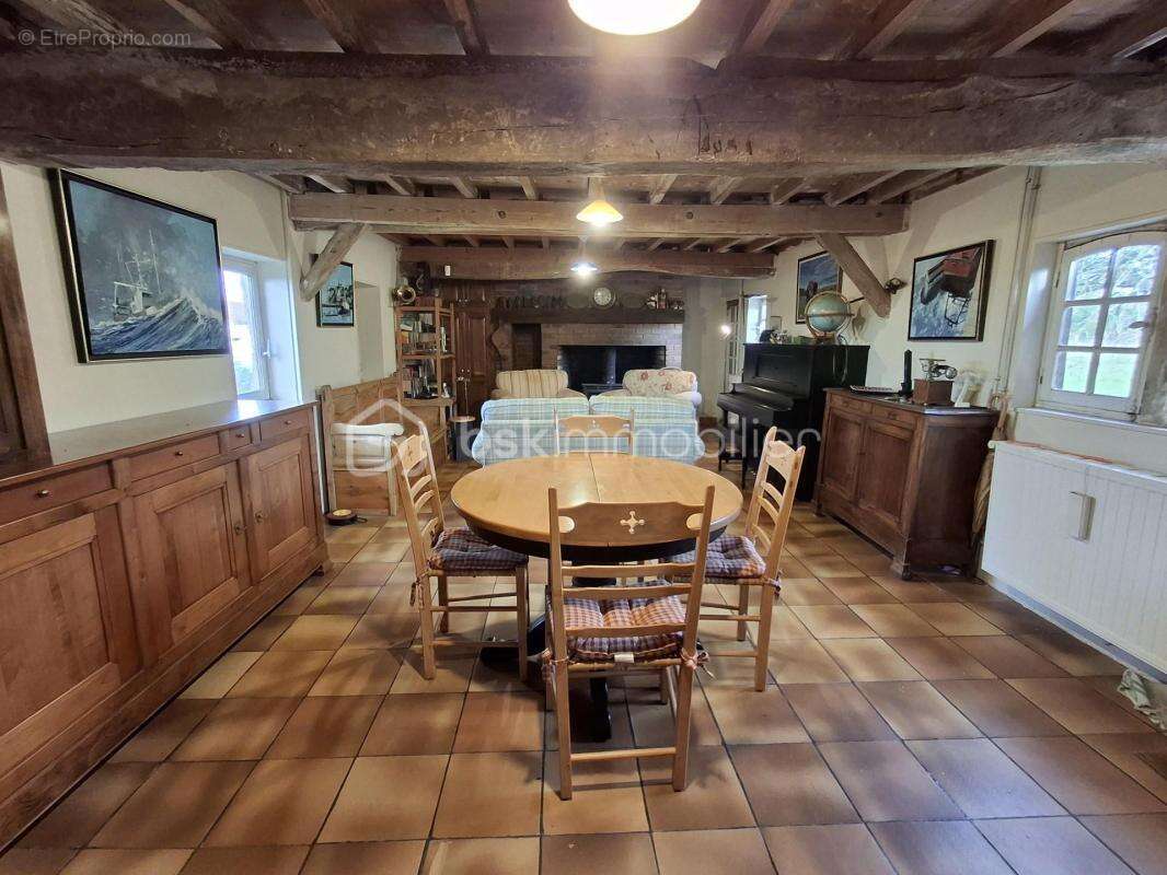 Maison à BACQUEVILLE-EN-CAUX