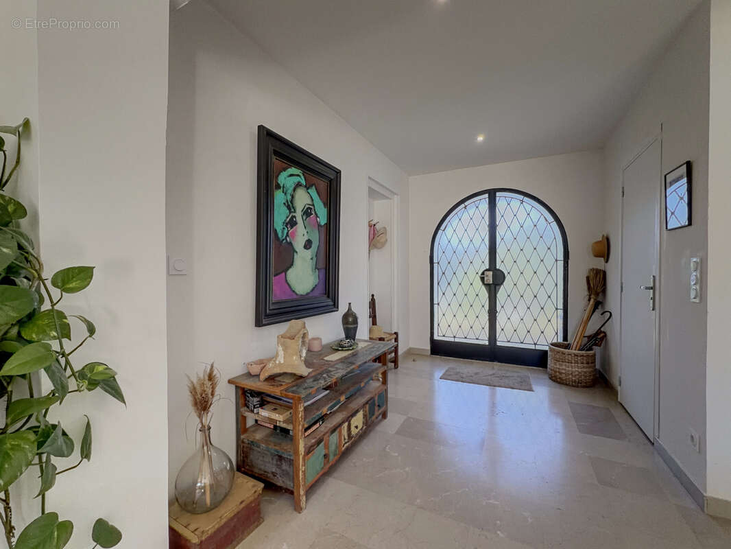 Maison à SIX-FOURS-LES-PLAGES