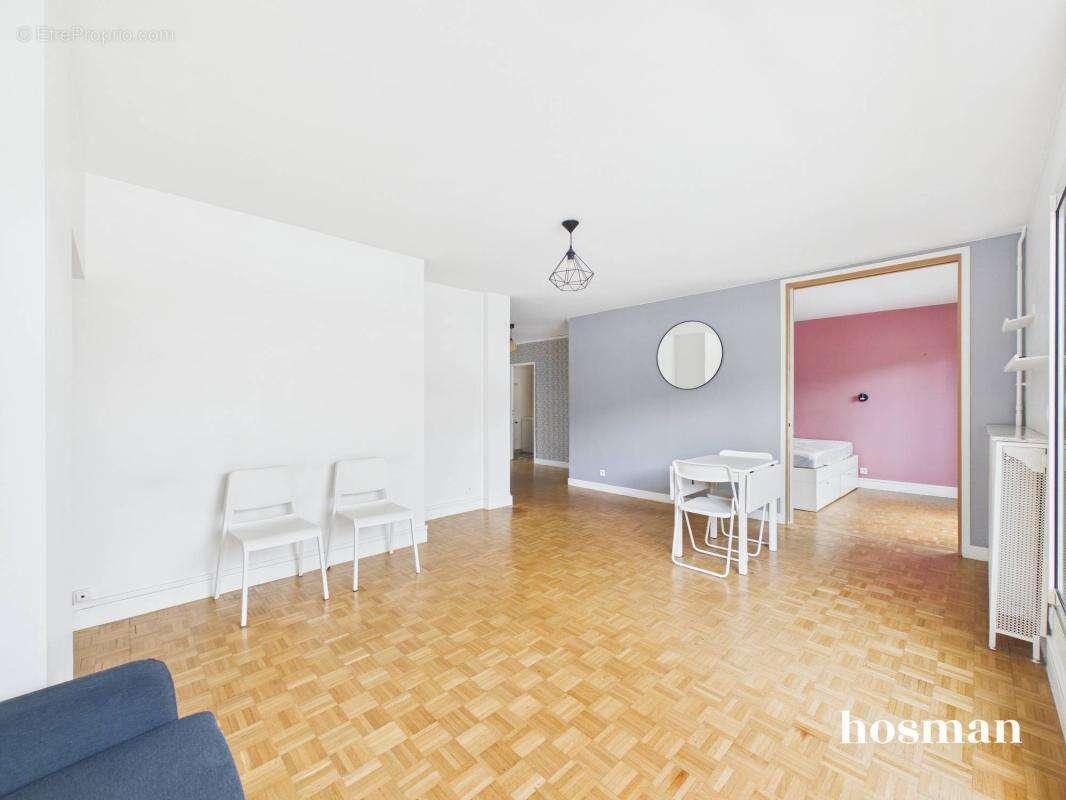 Appartement à PARIS-20E