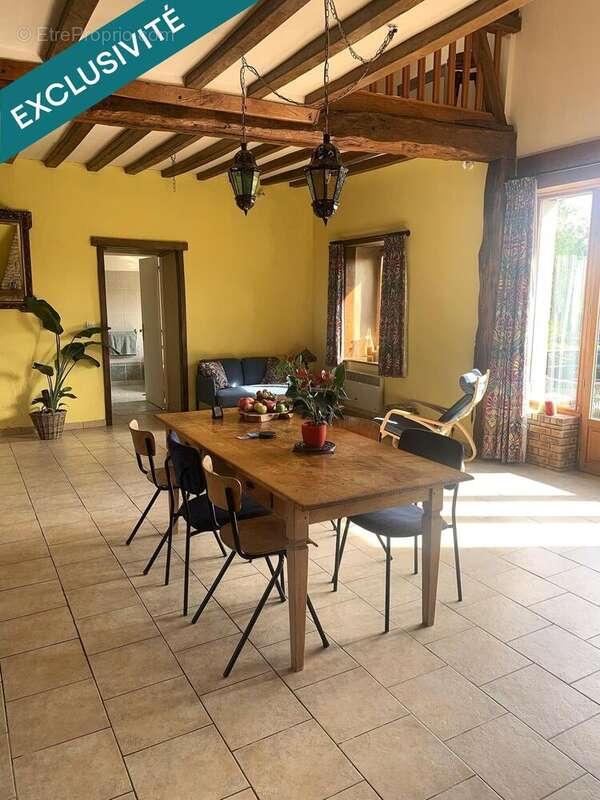 Photo 2 - Maison à SAINT-ELLIER-LES-BOIS